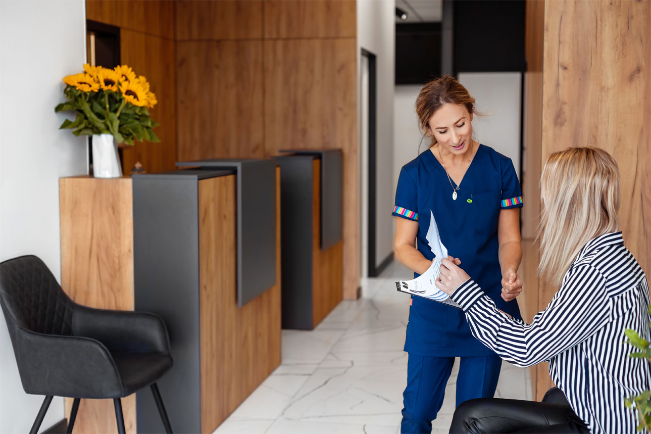 Powiększanie ust hialuronem Lublin